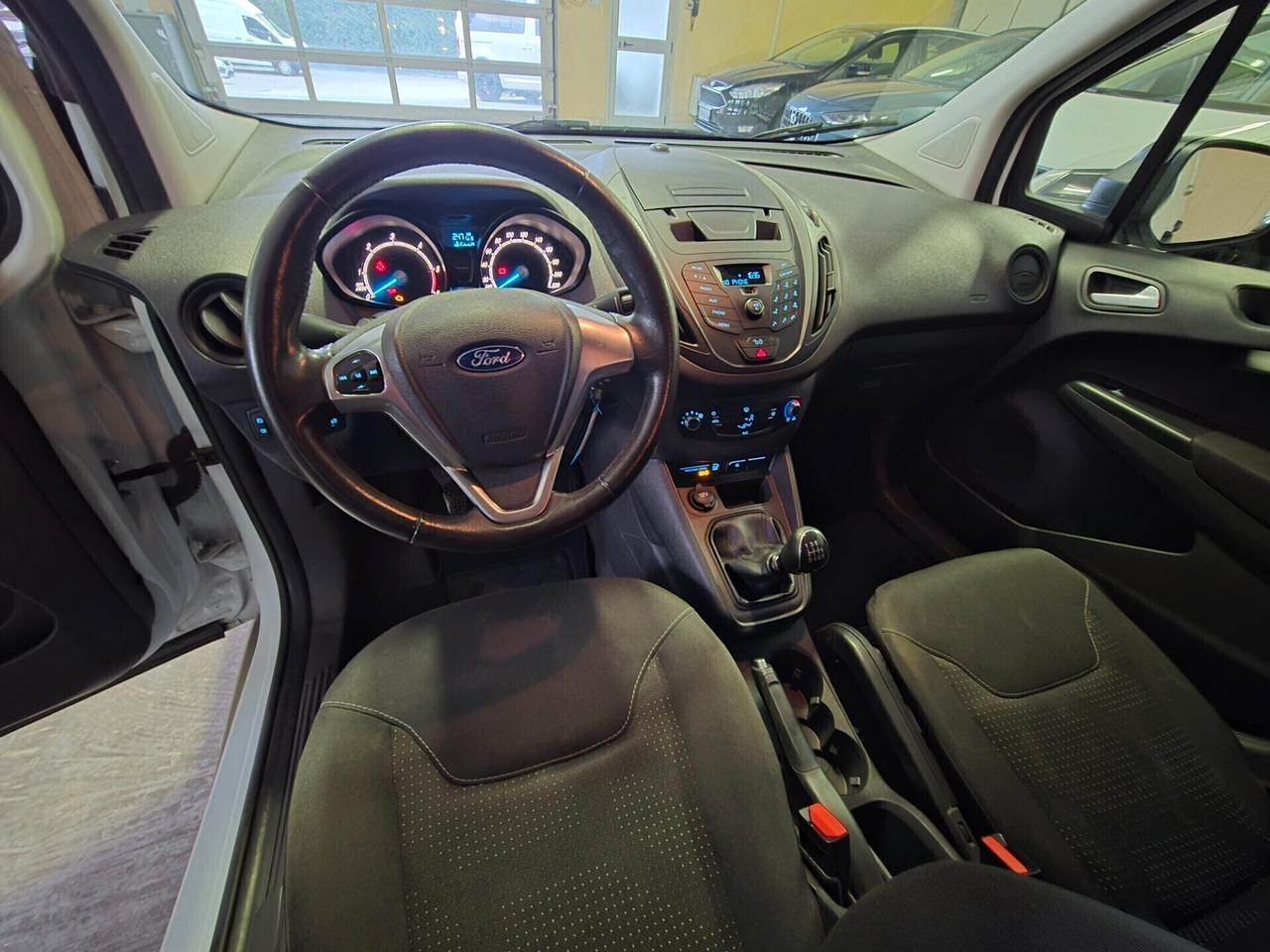 Ford Transit Courier furgone autocarro N1 2posti volume variabile