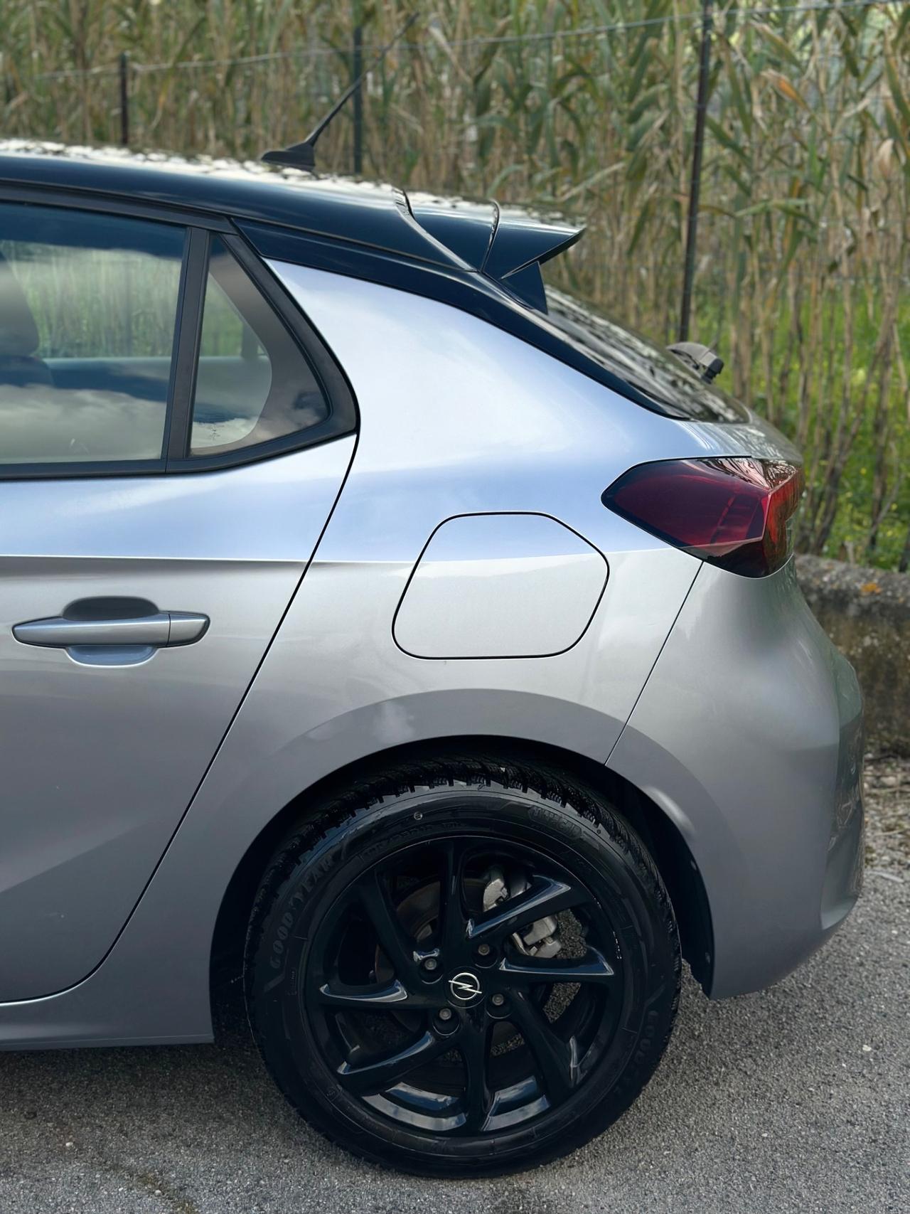 Opel Corsa 1.5 D 100 CV GS Line