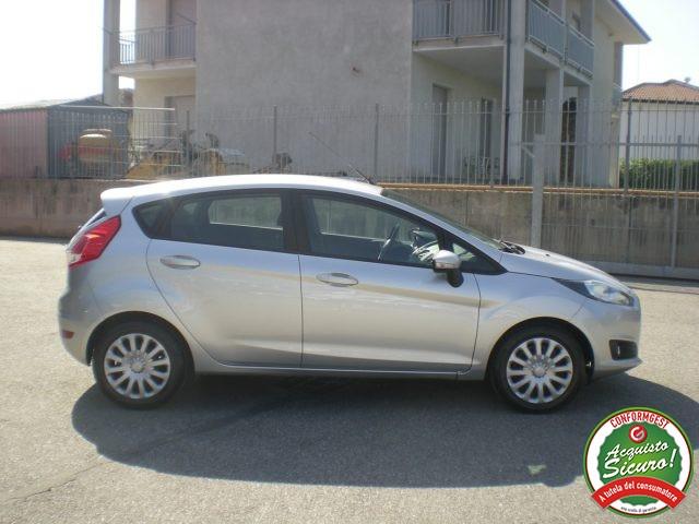 FORD Fiesta 1.5 TDCi 75CV 5 porte Titanium - PRONTA CONSEGNA