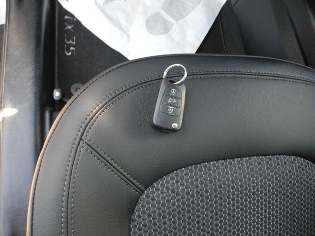 HYUNDAI iX35 2.0 CRDi 2WD 135cv - OK NEOPATENTATI -"DA VETRINA"