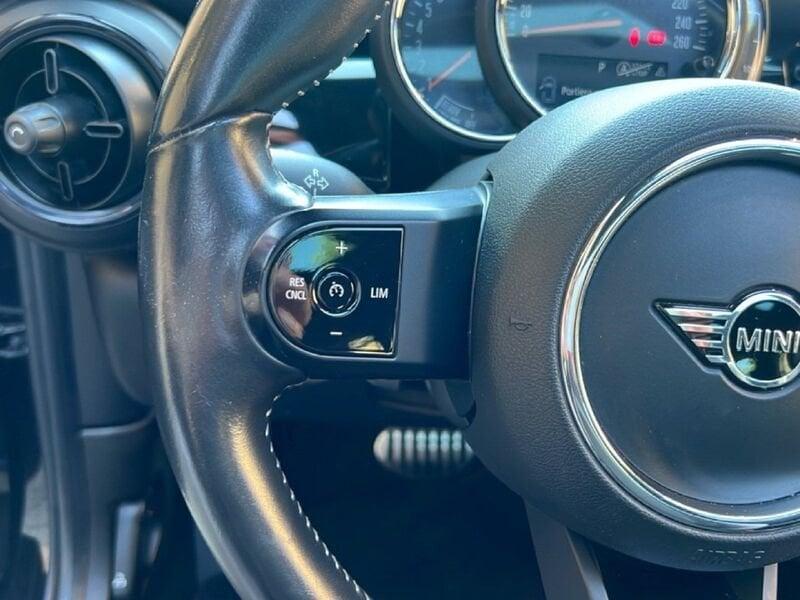 MINI Mini 5 porte Mini 5p 1.5 ONE allestimento JCW