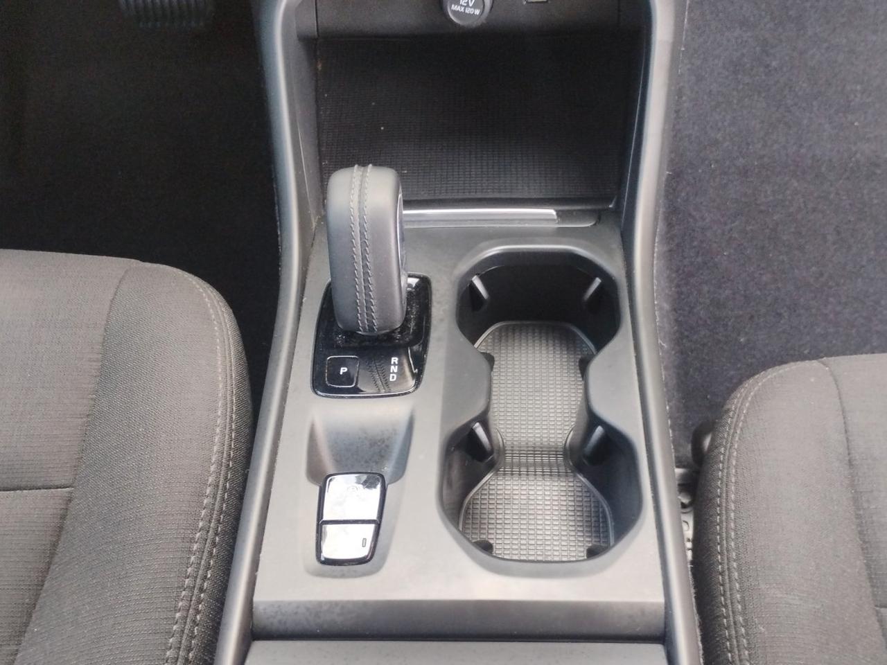 Volvo XC40 2.0 d3 Momentum auto .PREZZO REALE