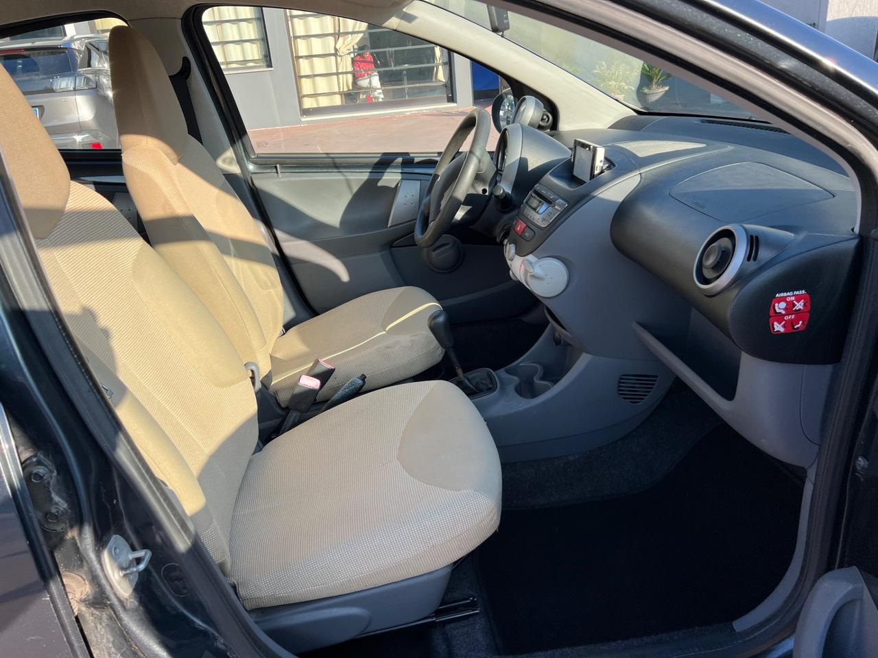 Peugeot 107 1.0 68CV 5p. Sweet Years