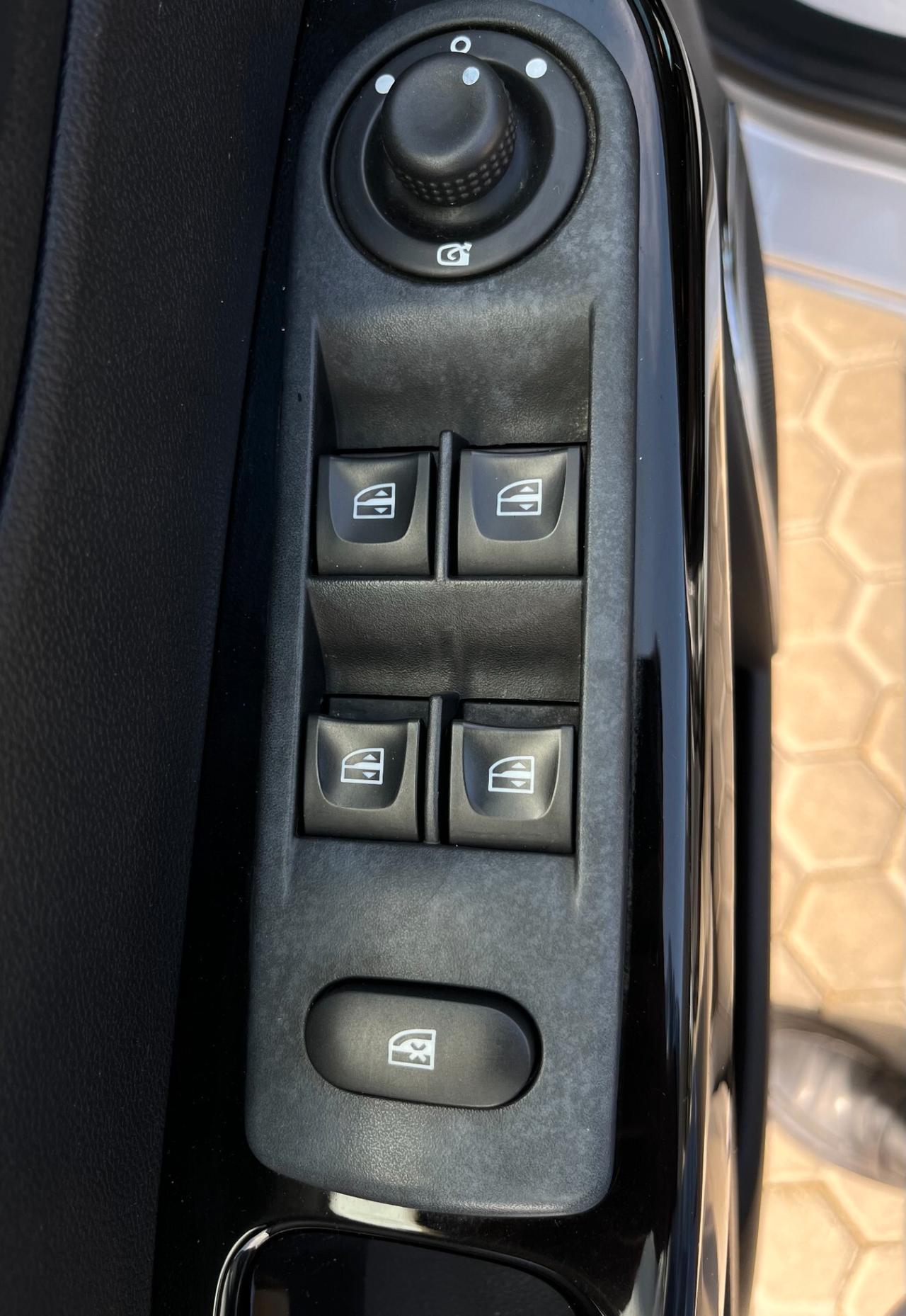 Renault Captur dCi 8V 110 CV Start&Stop Energy Hypnotic