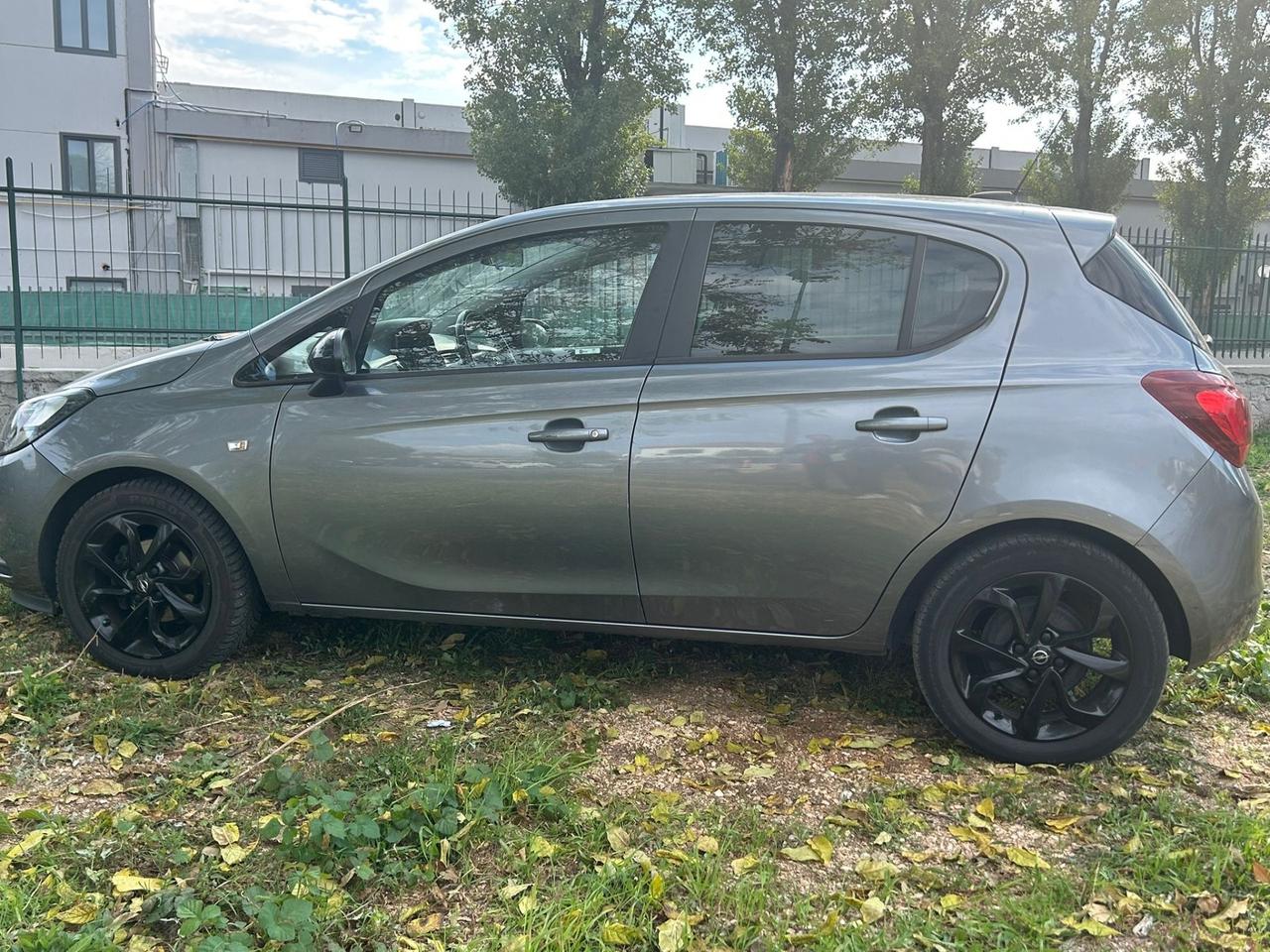Opel Corsa 1.4 90CV GPL Tech 5 porte Innovation