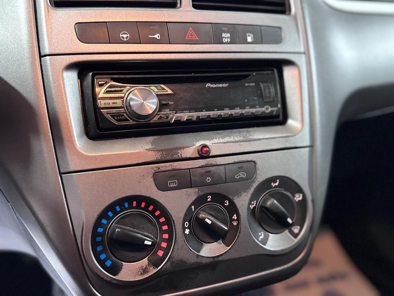 Fiat Grande Punto 1.4 Benzina metano 77cv - 2013