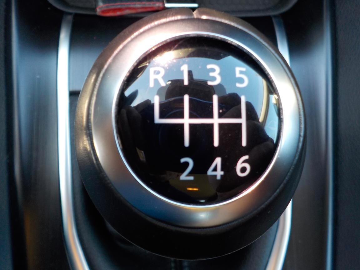 Nissan Qashqai MHEV 140 CV Business