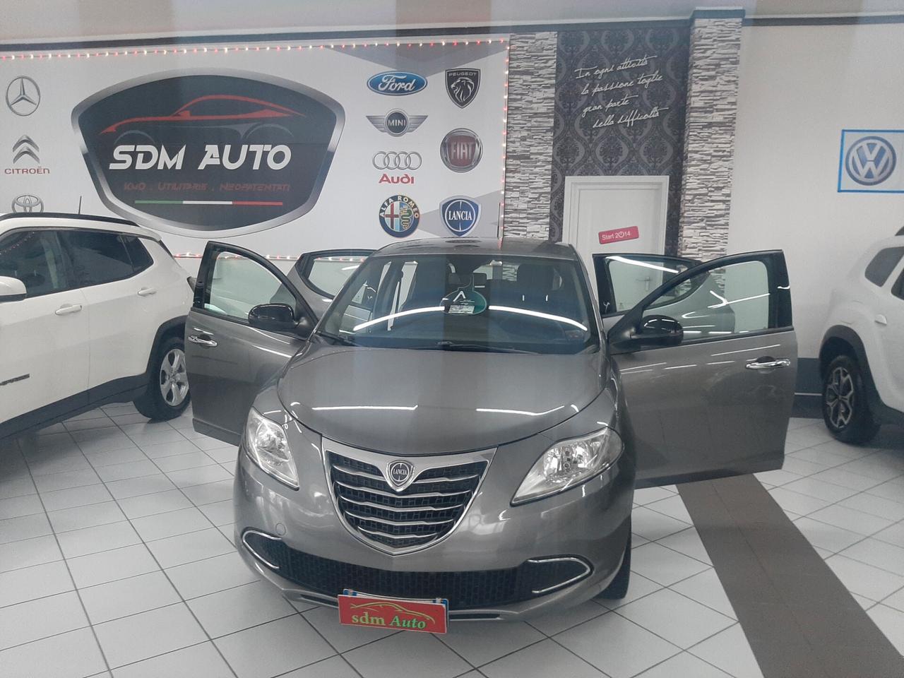 Lancia Ypsilon 1.2 69 CV 5 porte S&S Gold