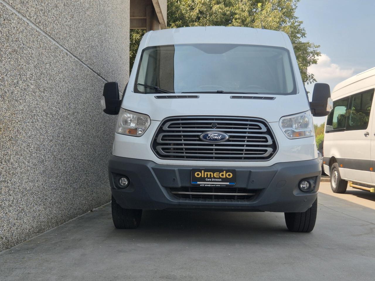 Ford Transit 2.0 TDCi 130CV 9 posti Cambio Automatico