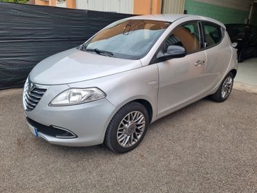 Lancia Ypsilon 1.2 69 CV 5 porte S&S Platinum unica proprietaria