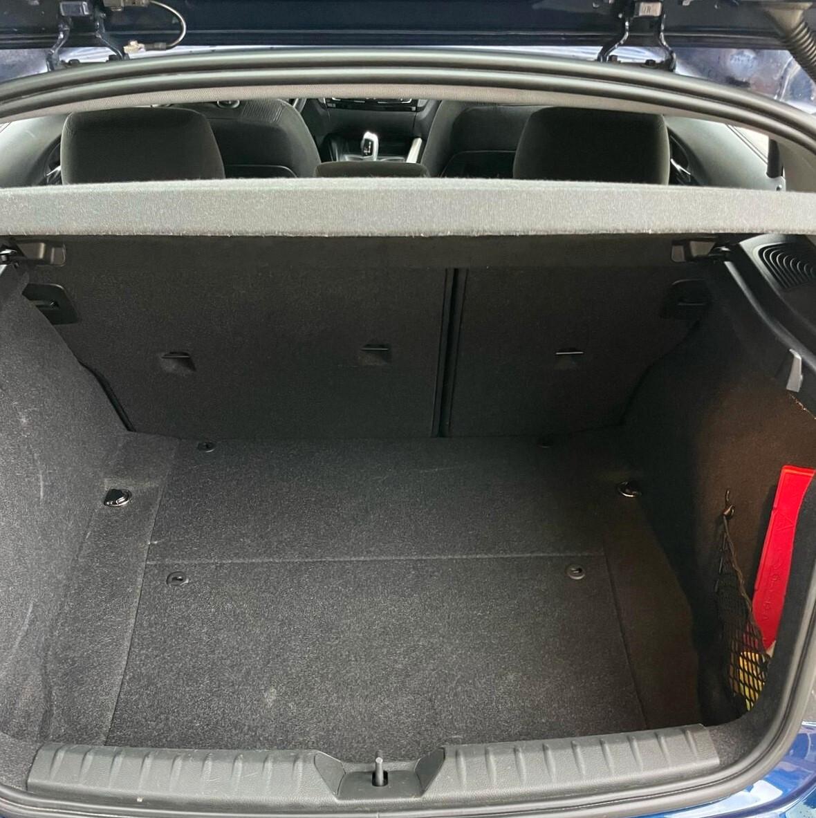 Bmw 116 116d 5p. Urban