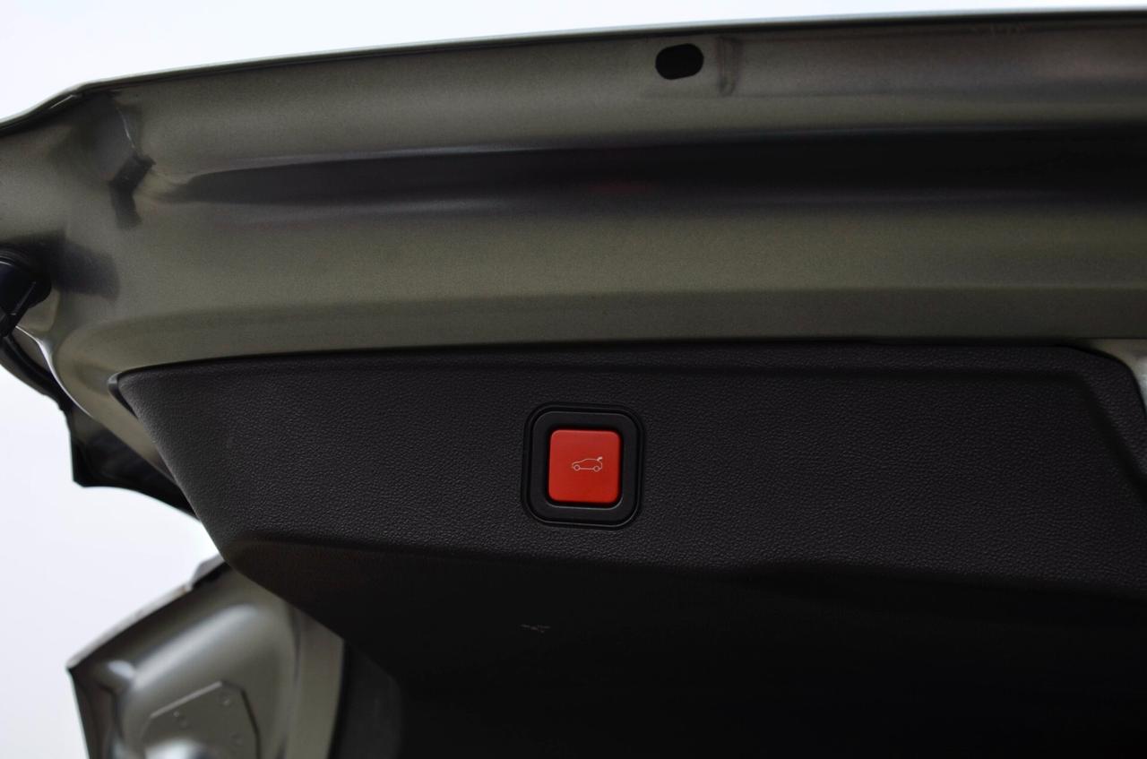 JEEP AVENGER 1.2 t ALTITUDE FWD 100cv, PREZZO REALE, UNICOPROPRIETARIO, SERVICE JEEP, UFF ITALIANA, EURO 6D, NAVI, PERMUTE