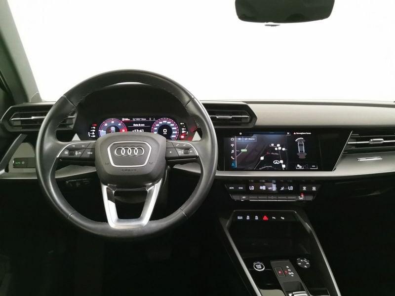 Audi A3 Sedan 35 2.0 tdi S line edition s-tronic