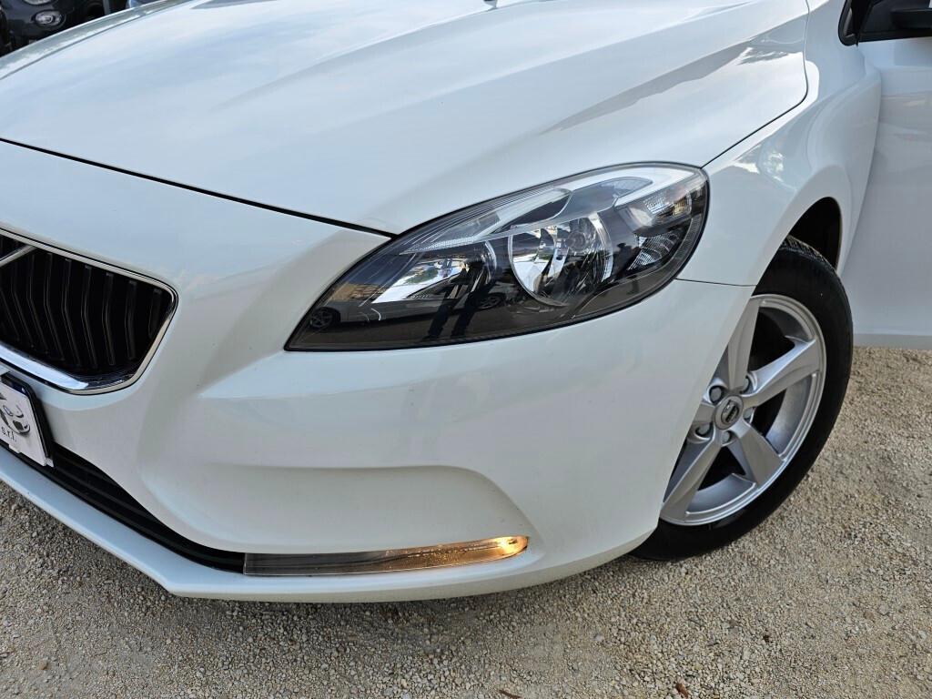 Volvo V40 D2 Geartronic Business Plus