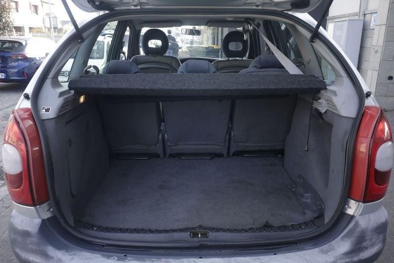 Citroën Xsara Citroën Xsara Picasso 2.0 HDi Chrono 66KW ANNO 2004