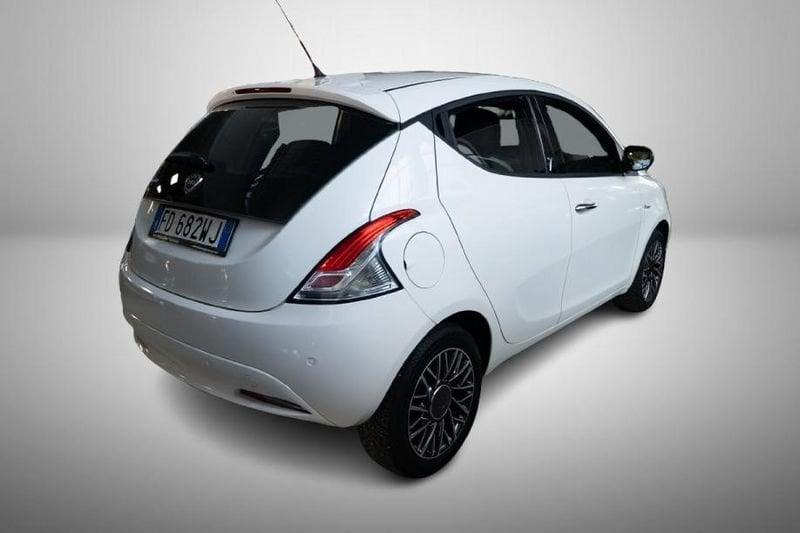 Lancia Ypsilon III 2015 1.2 Gold 69cv my16
