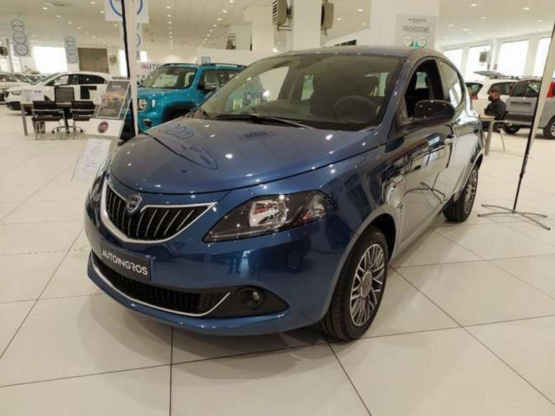 Lancia Ypsilon 1.0 FireFly 70 CV Start&amp;Stop Hybrid SILVER