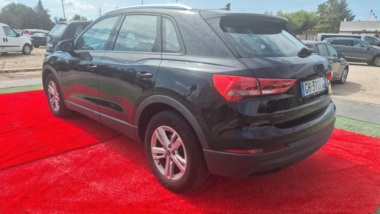 Audi Q3 35 TDI S tronic Sport Business Advanced
