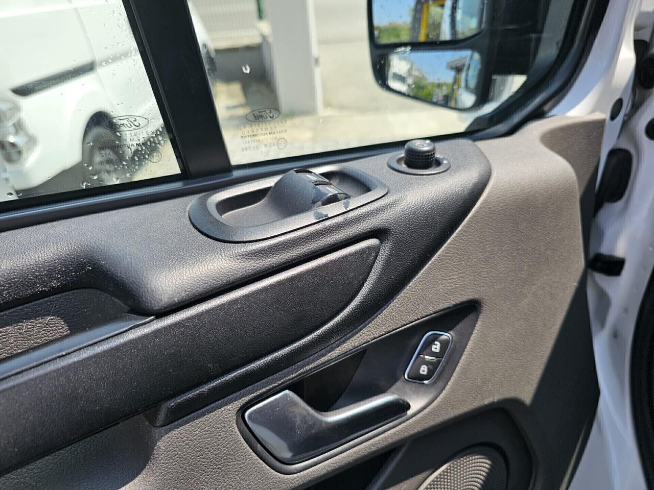 Ford Transit Custom 280 2.0 EcoBlue 130 PC Trend