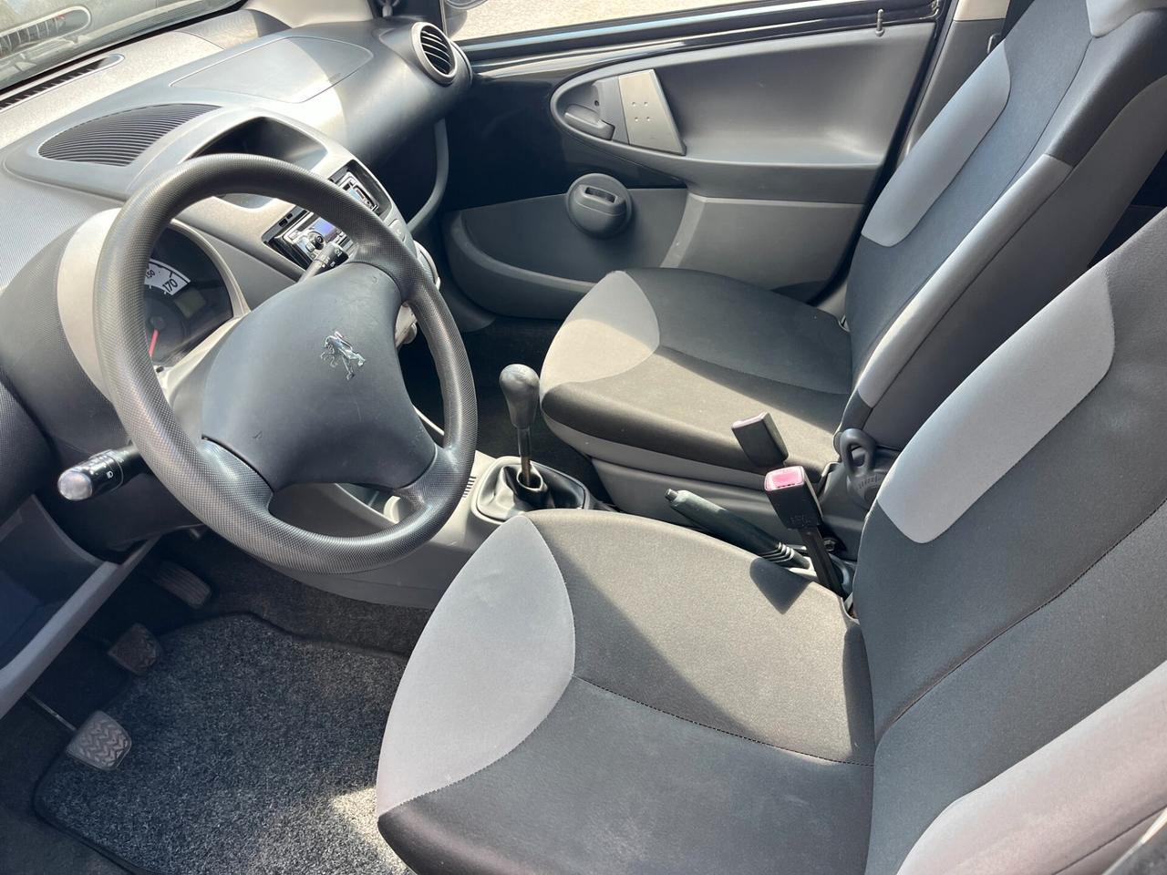 Peugeot 107 1.0 68CV 5p. Plaisir