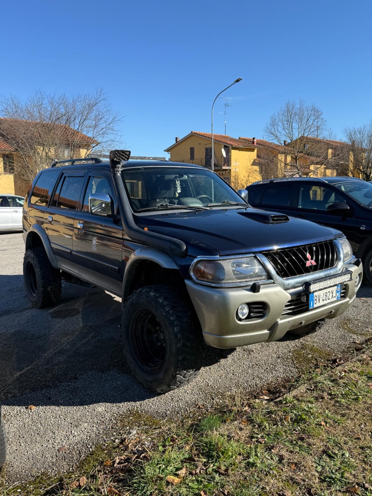 Mitsubishi Pajero Sport 2.5 TDI GLS Target