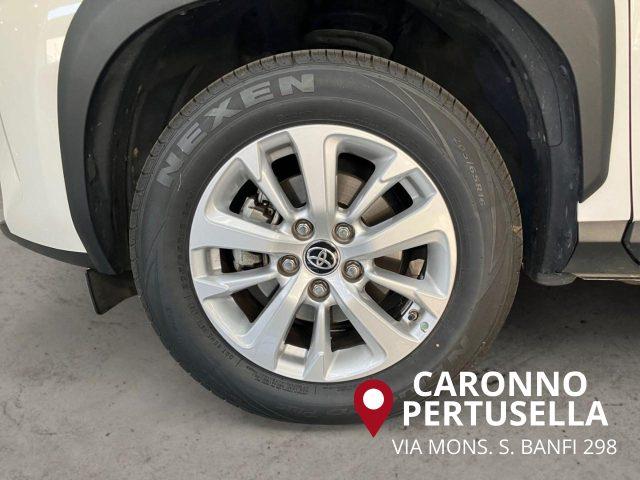 TOYOTA Yaris Cross 1.5 Hybrid 5p. E-CVT AWD-i Business
