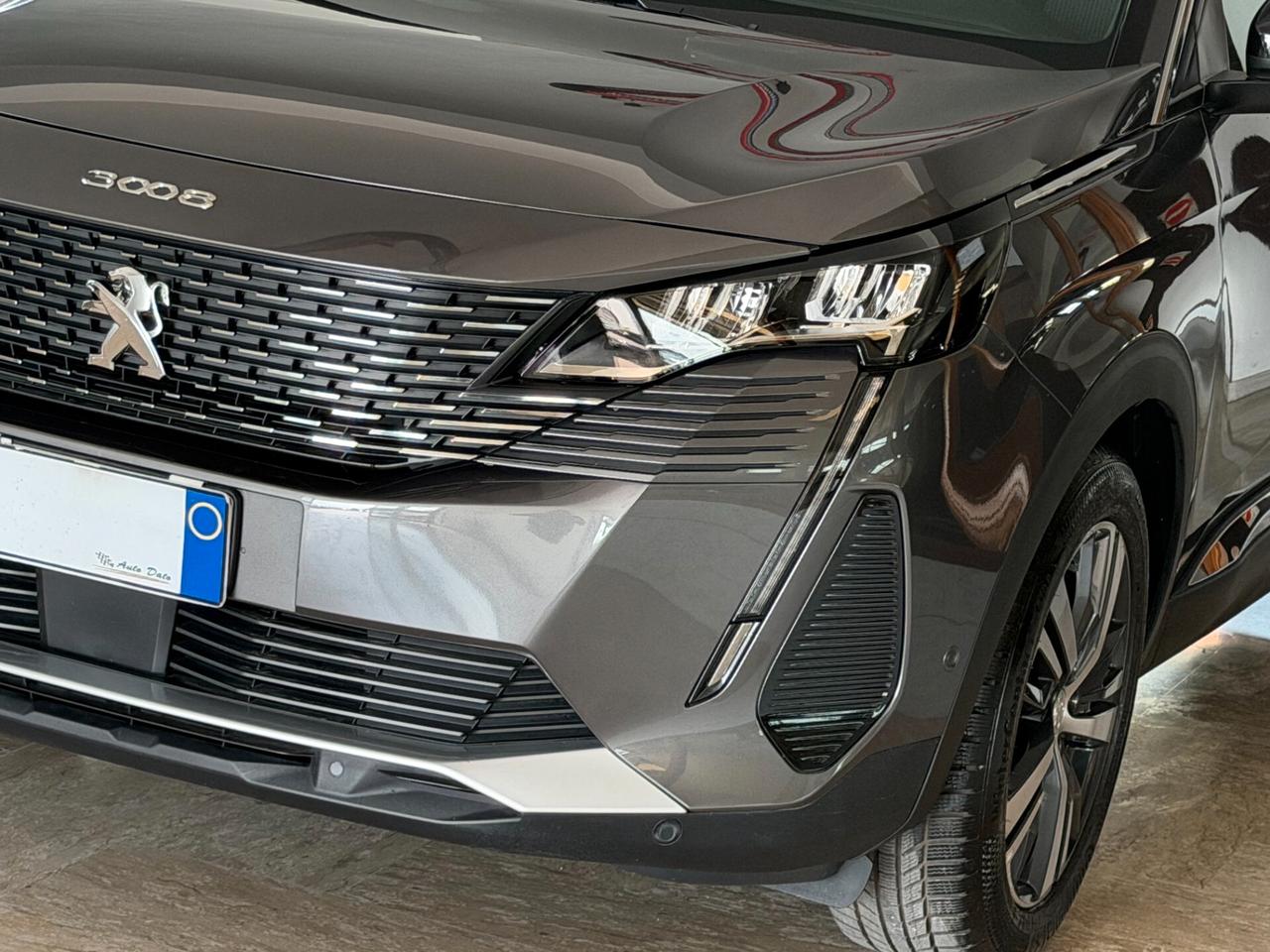 Peugeot 3008 1.5 BLUEHDI 130 cv. Eat8 ALLURE (Nav)