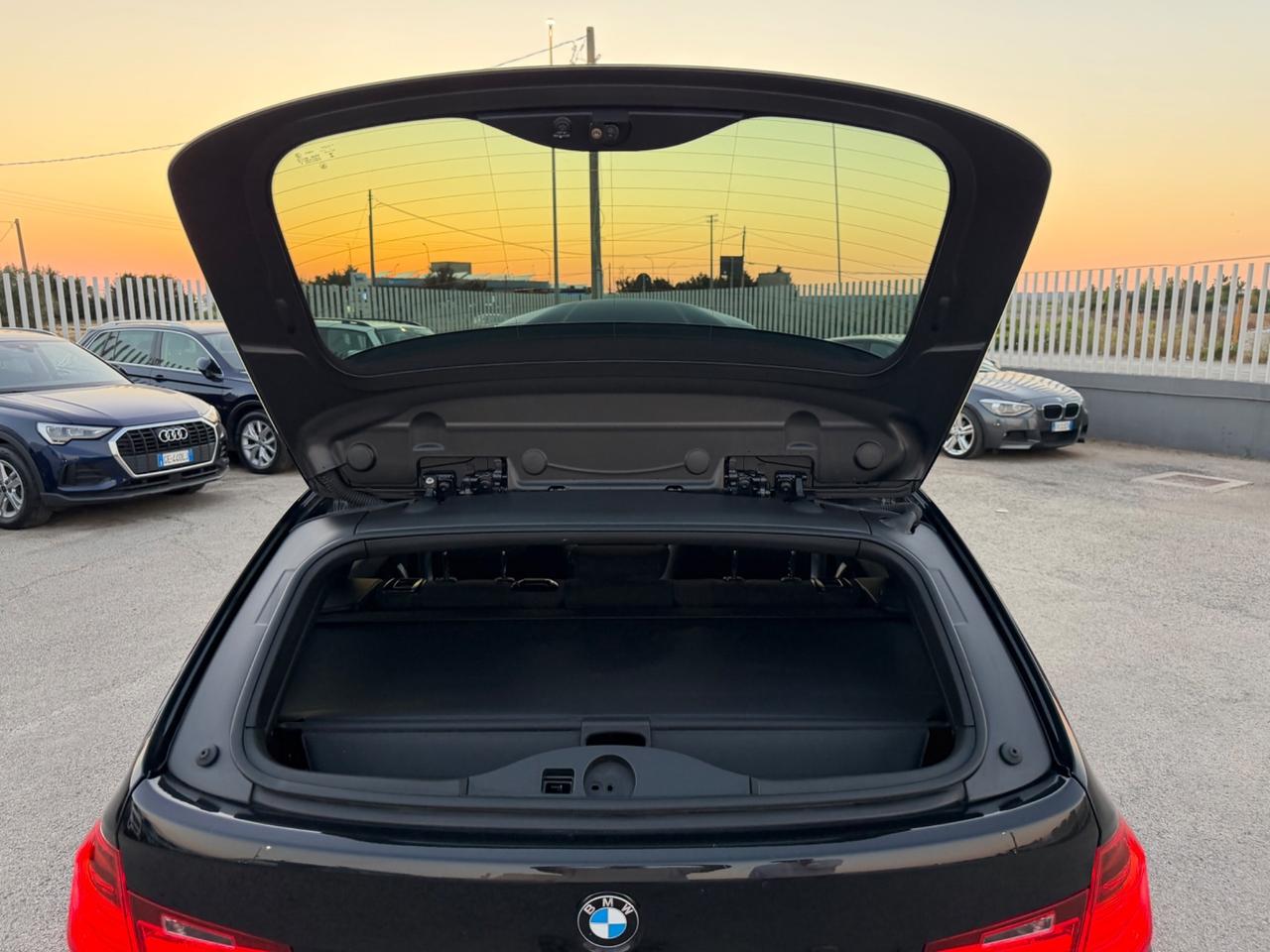 BMW 320D XDRIVE TOURING MSPORT F1 184 STRAFULL