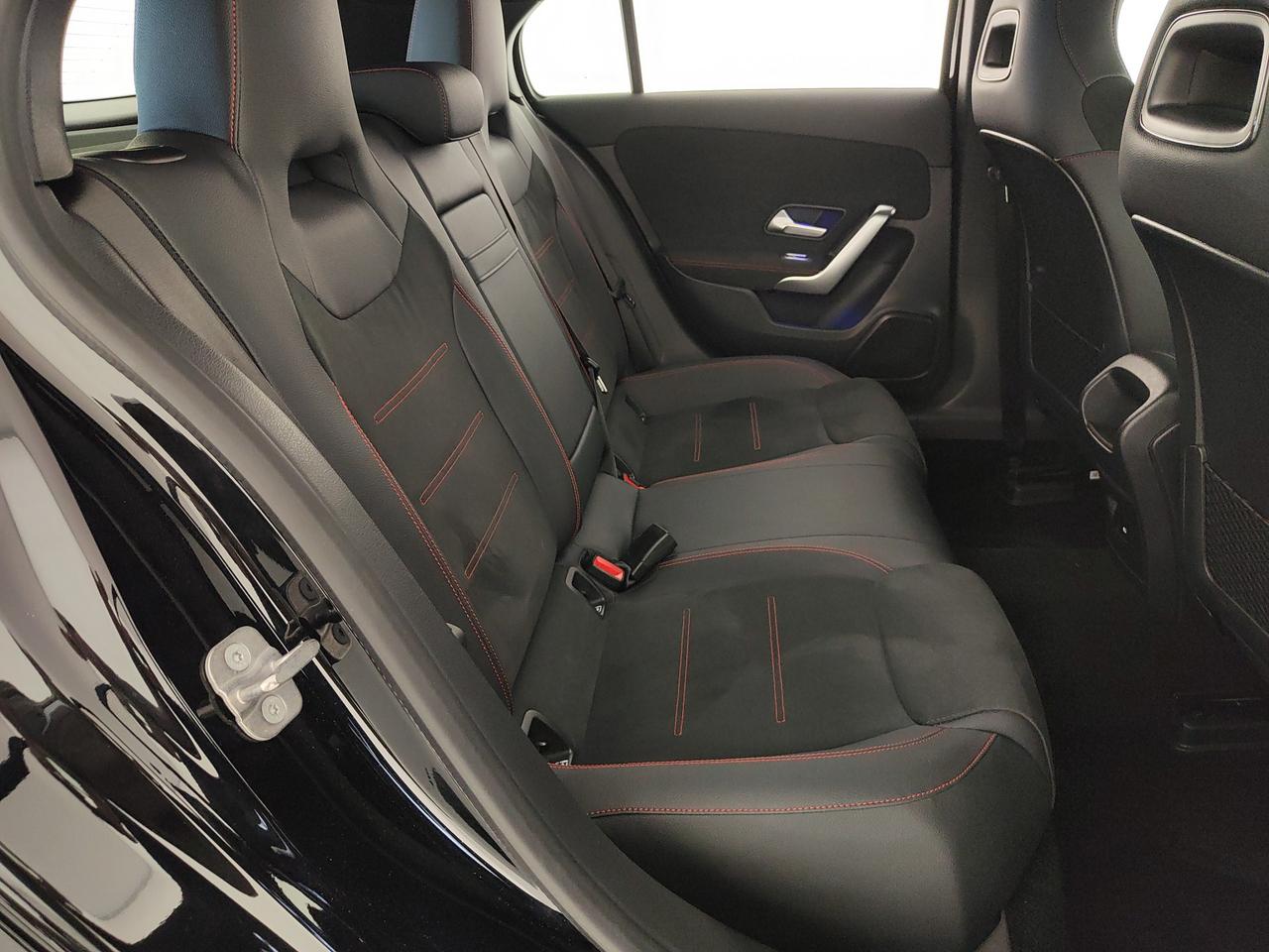 Mercedes-Benz A 180 AMG Line Advanced Plus auto