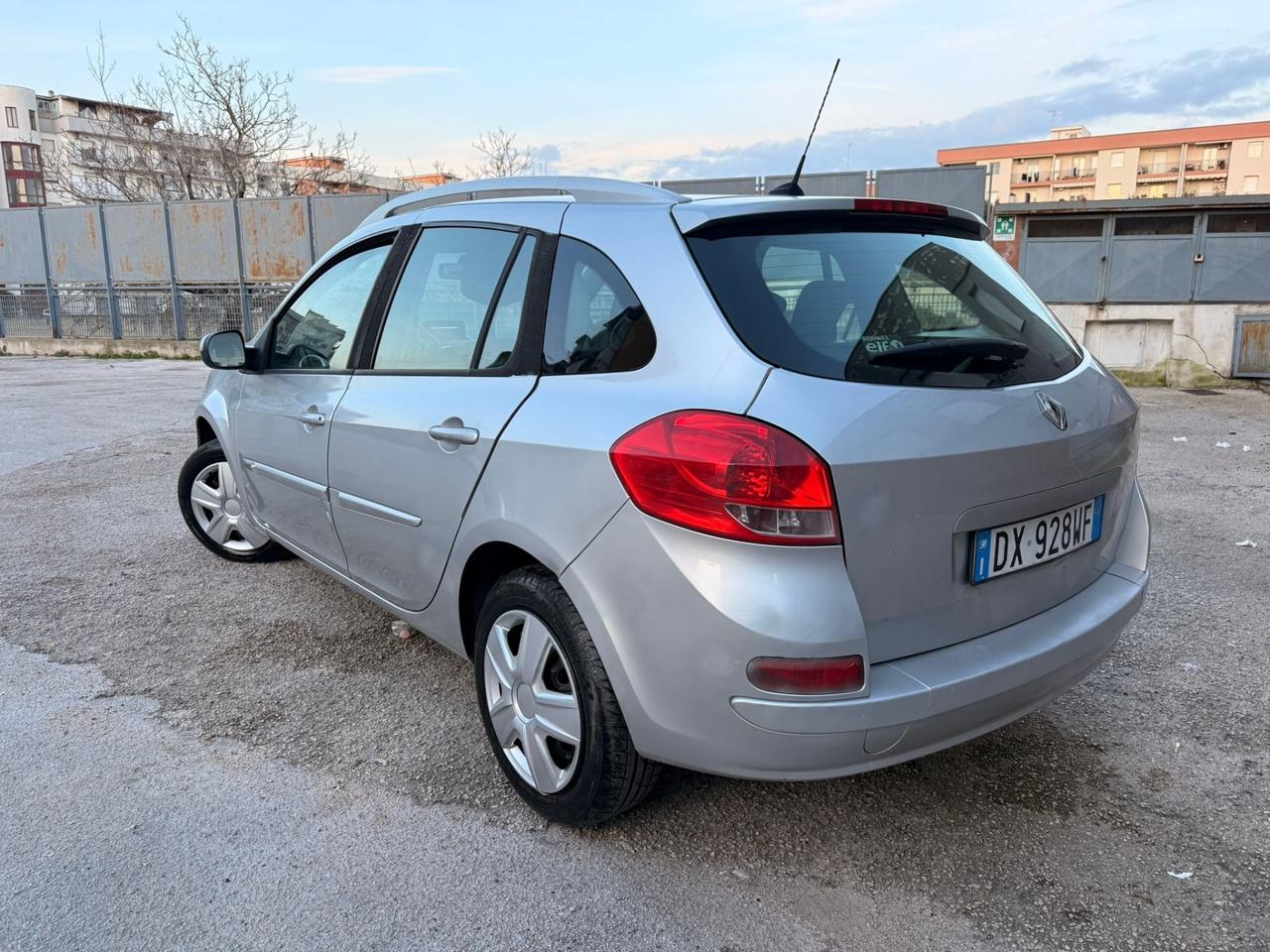 Renault Clio 1.2 16V SporTour