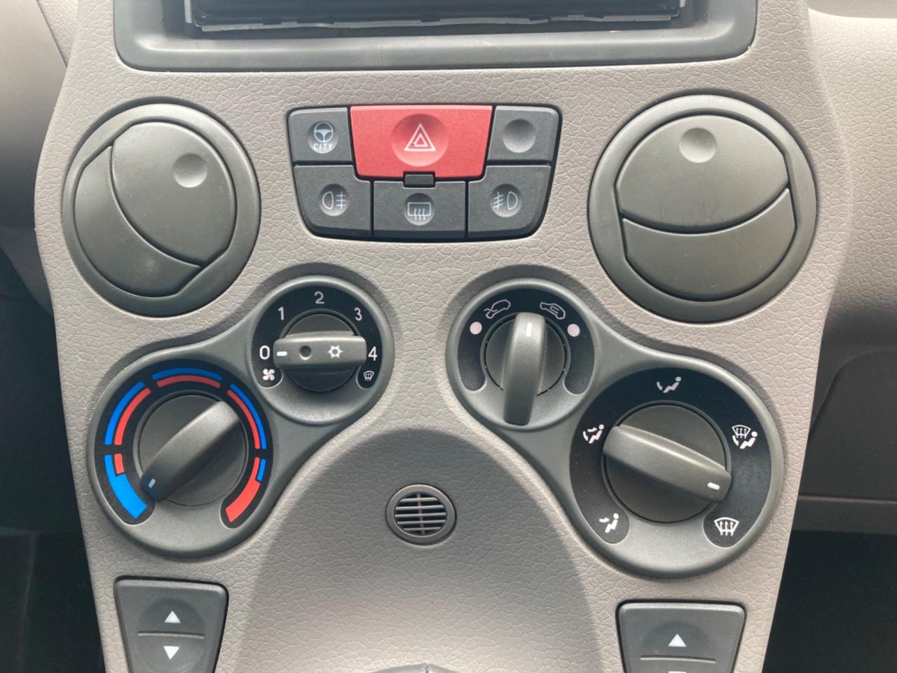 FIAT PANDA 1.2 BENZINA 5 PORTE (KM135.000)