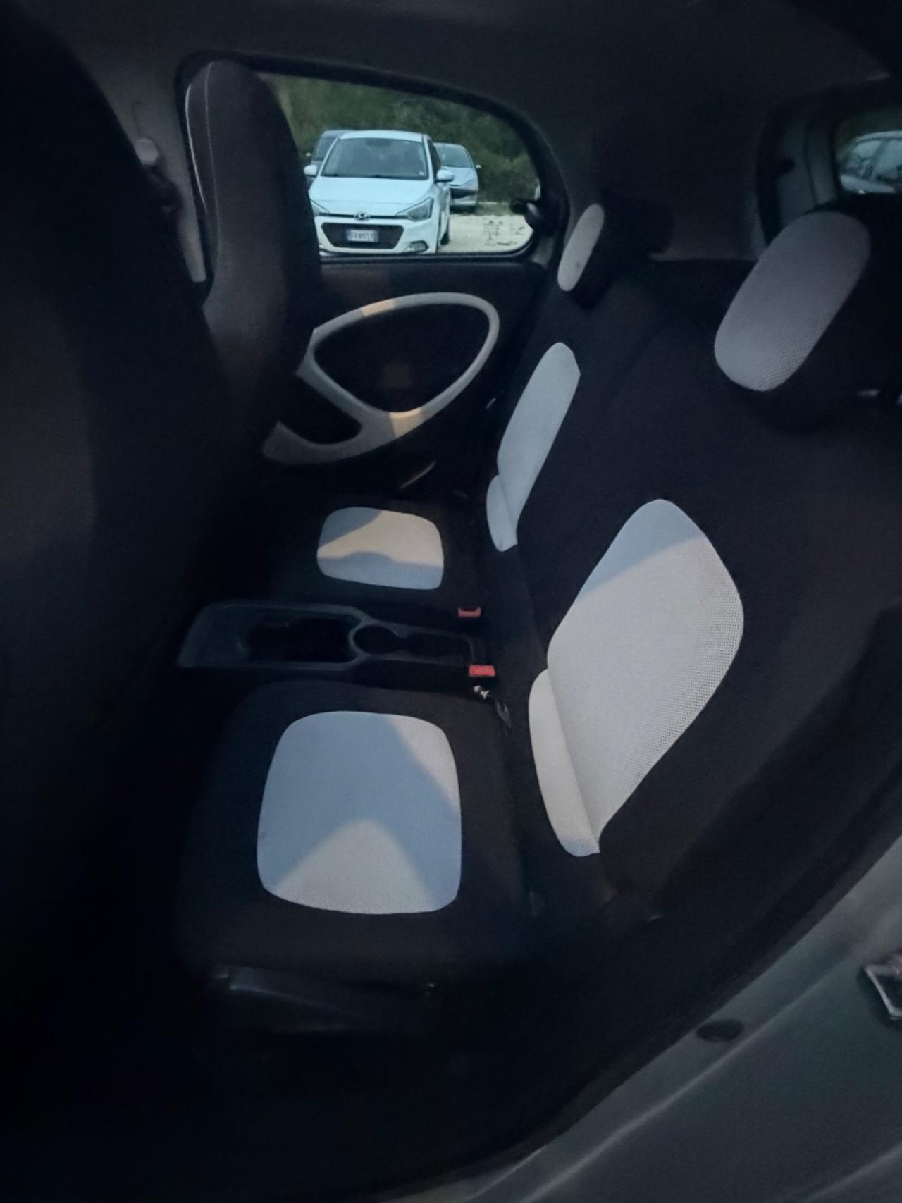 Smart ForFour 70 1.0 Prime