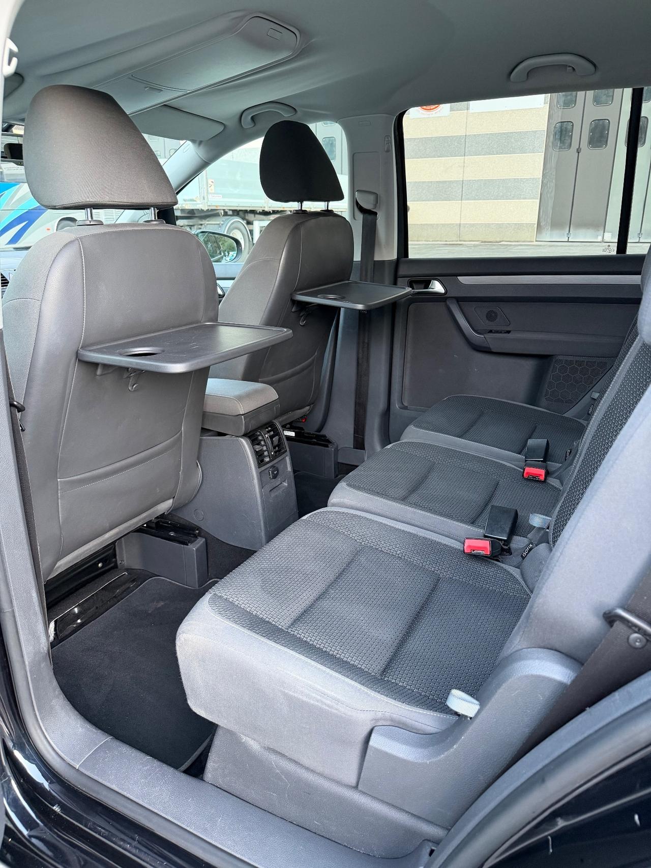 Volkswagen Touran 1.2 TSI BENZINA - 7 POSTI NEOPATENTATI