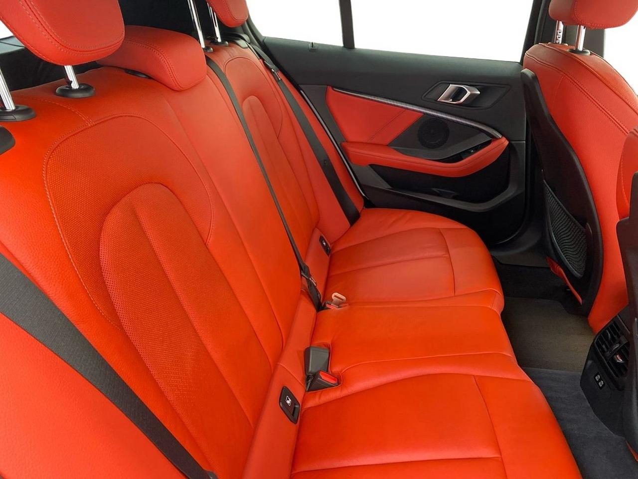 BMW Serie 1 F40 - 118i Msport 140cv auto