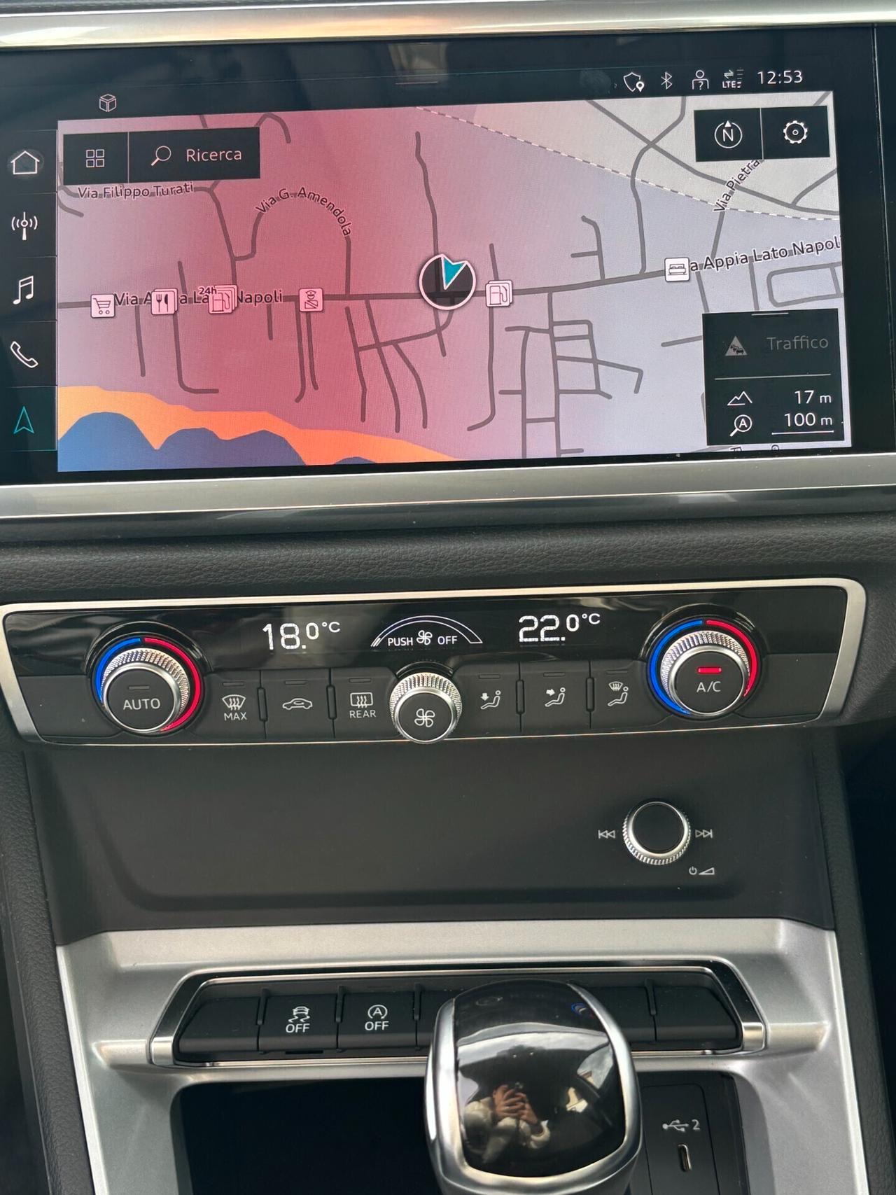 Audi Q3 35 TDI S tronic Business