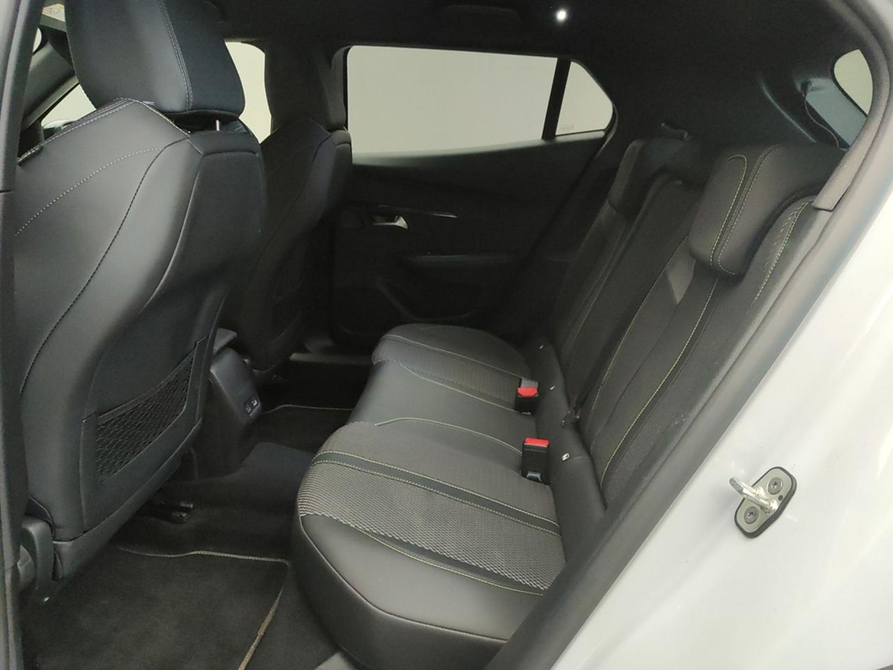 PEUGEOT 2008 II 2020 2008 1.2 PURETECH 130CV GT EAT8