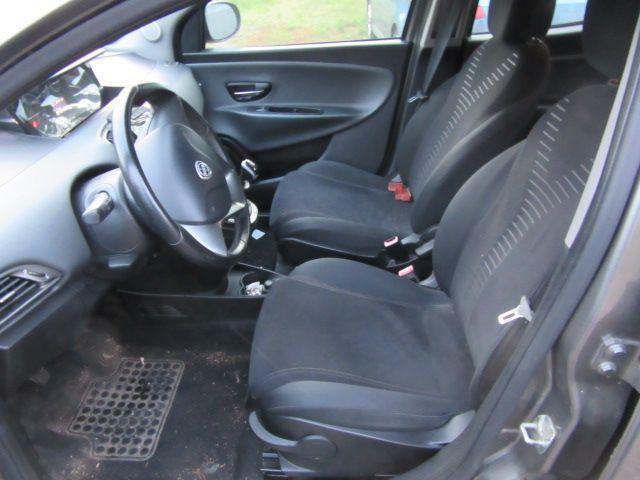 LANCIA Ypsilon 1.2 69 CV 5 porte S&S Platinum