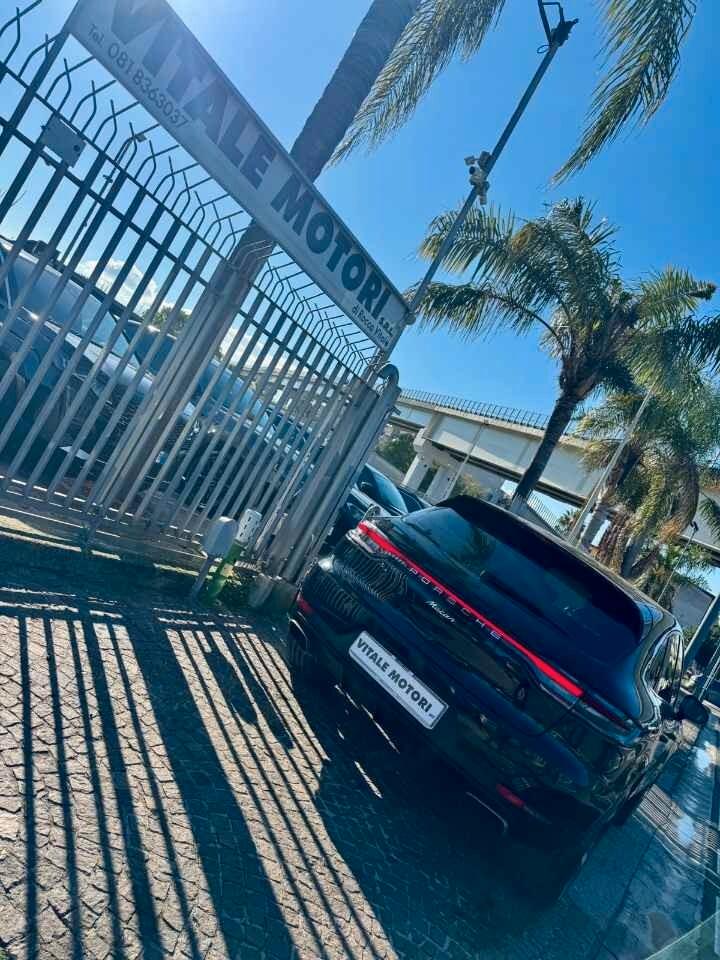 Porsche Macan 2.0 BENZINA 245 CV
