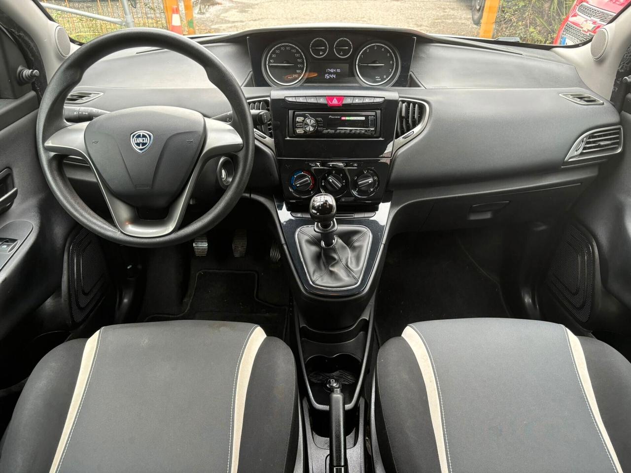 Lancia Ypsilon 1.2 - 5 porte GPL ok Neopatentati