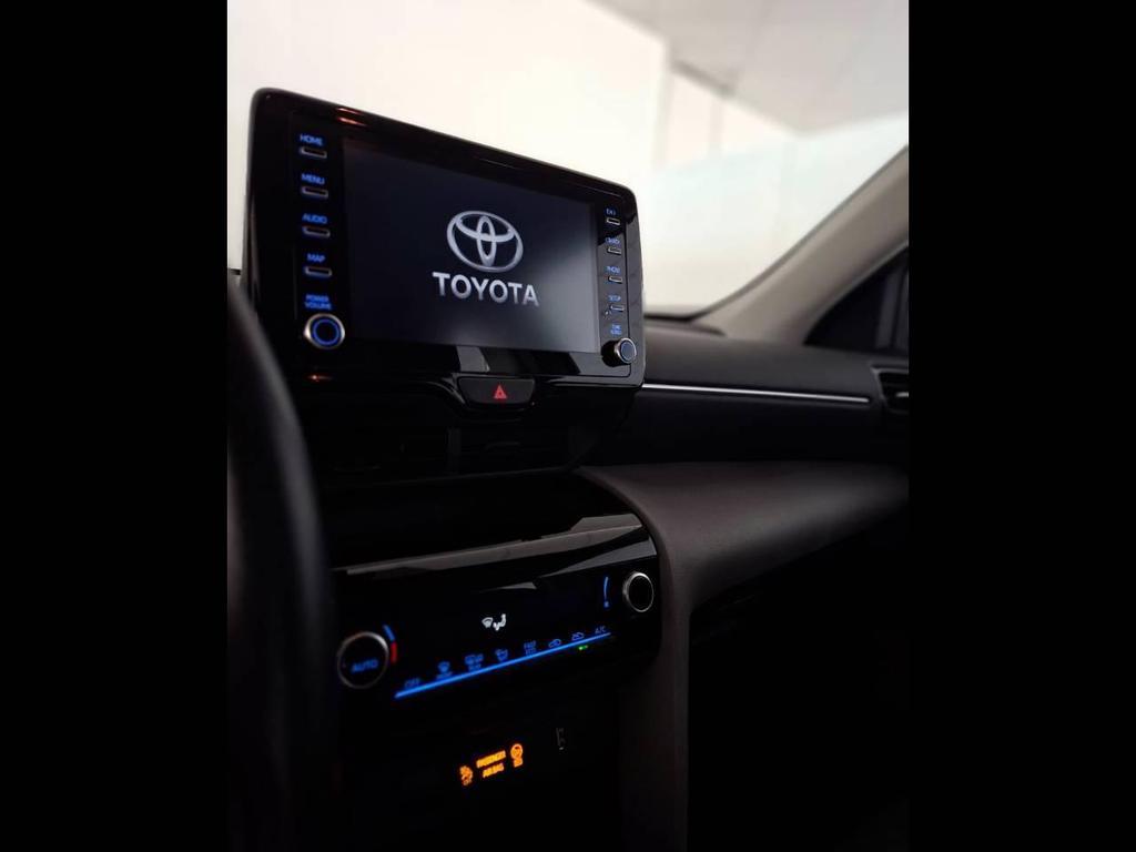 Toyota Yaris Cross 1.5 H Business FWD E-CVT