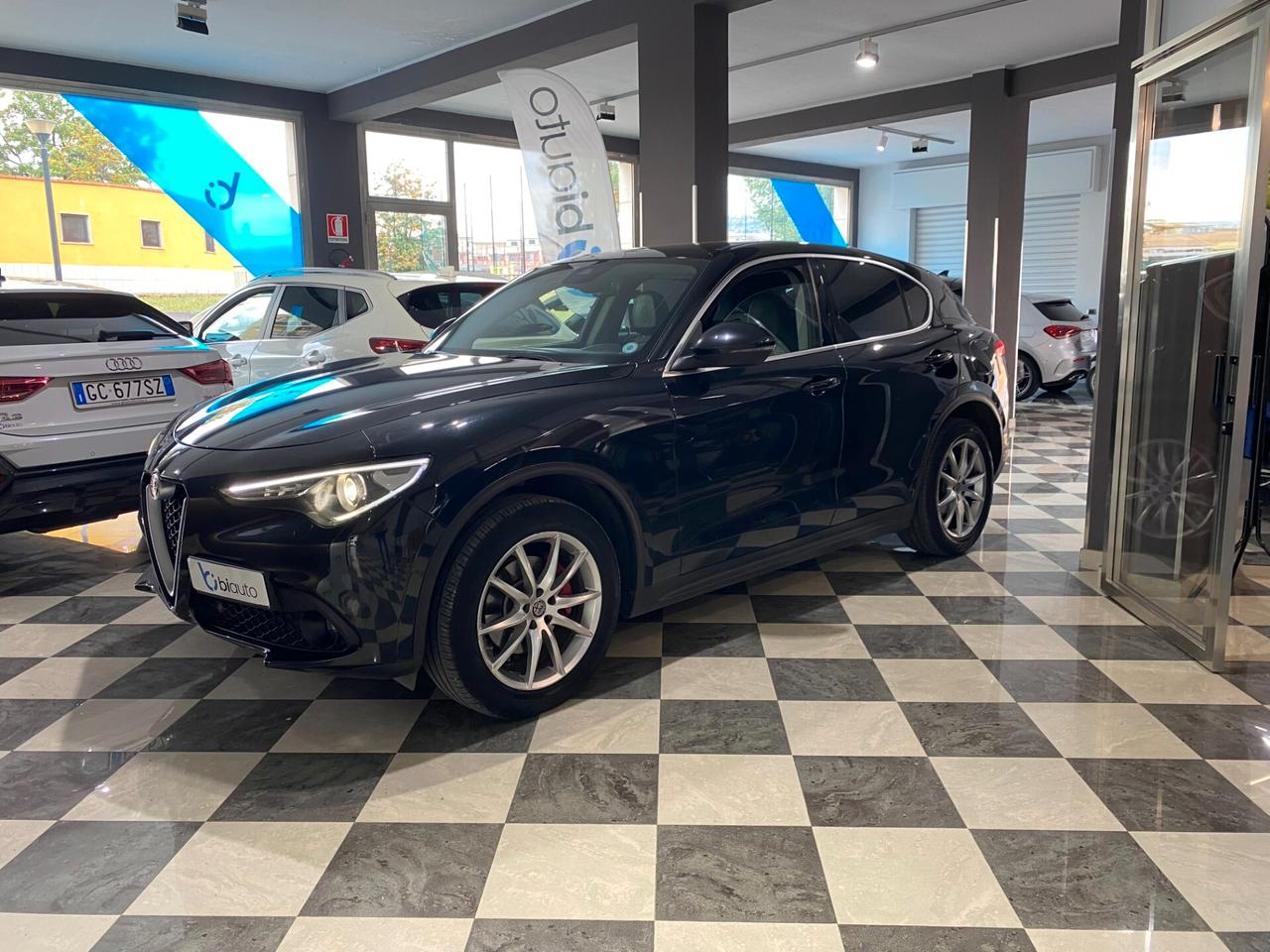 Alfa Romeo Stelvio 2.2 Turbodiesel 210 CV AT8 Q4 Executive Tetto apr.-2017