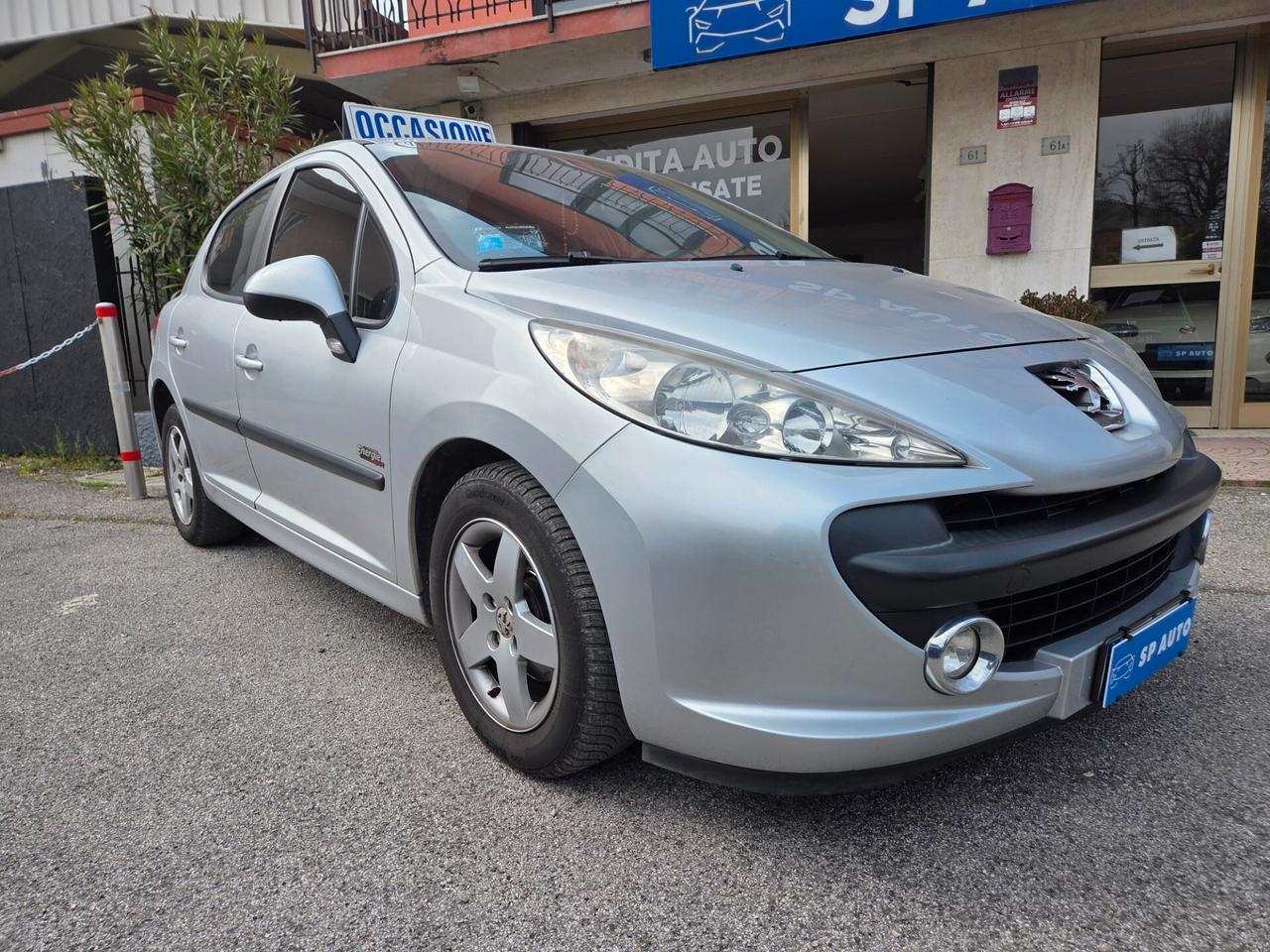 Peugeot 207 NEOPATENTATI - 2008