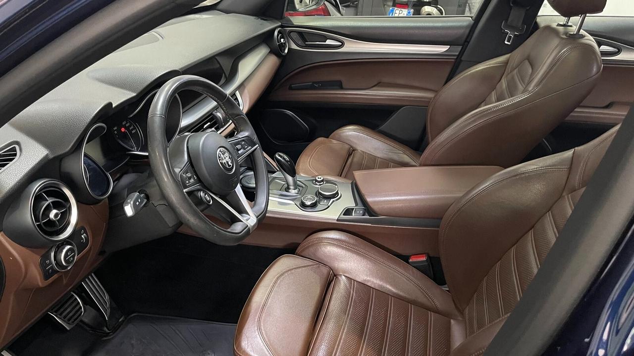 Alfa Romeo Stelvio 2.2 Turbodiesel 210 CV AT8 Q4 Executive