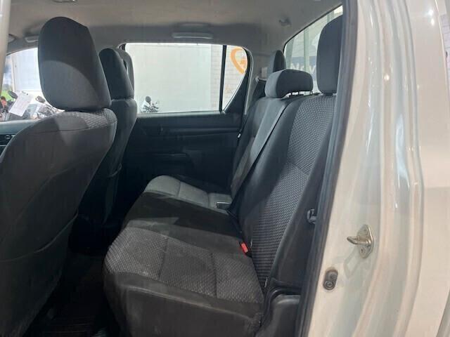 Toyota Hilux Doppia Cabina 2.4D 150CV *IVA ESCLUSA*
