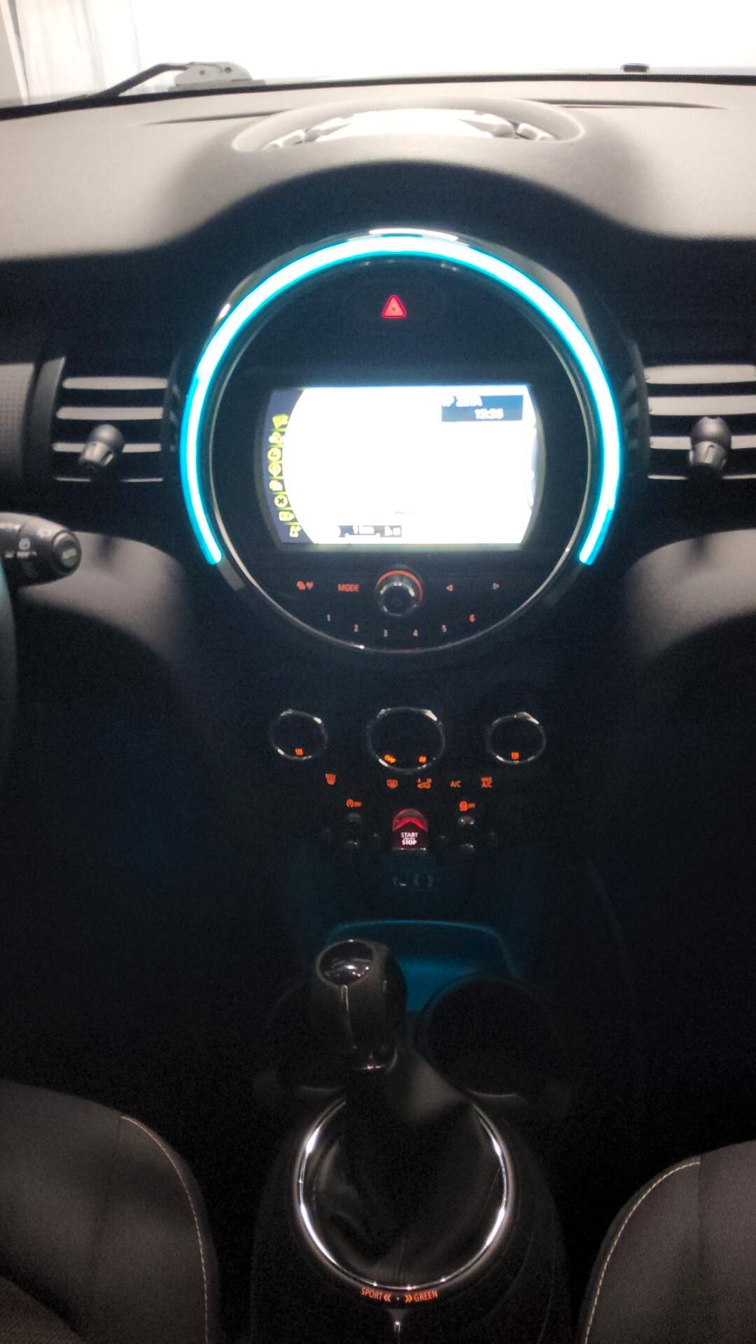 Mini 1.5 Cooper D Business