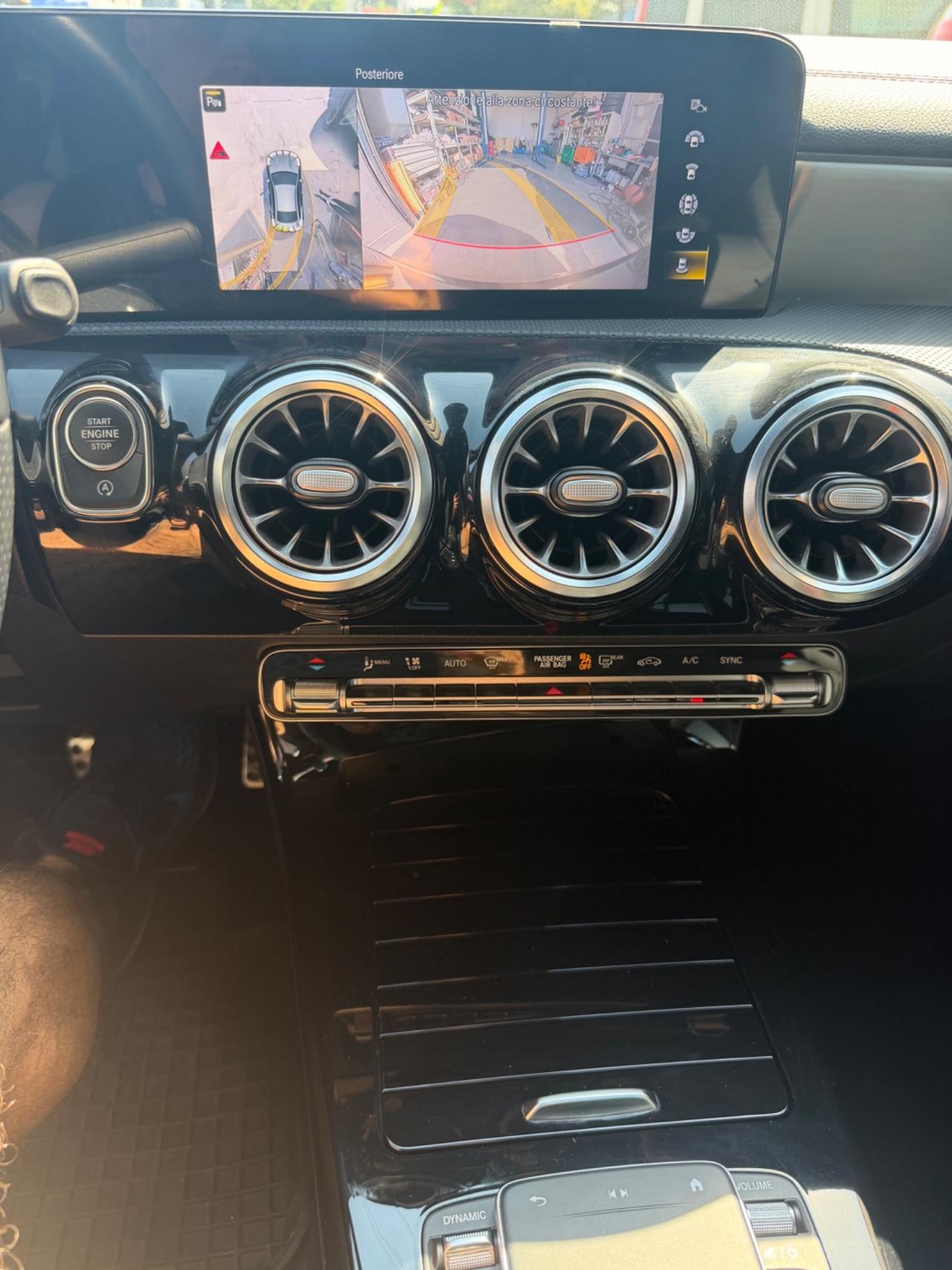 Mercedes-benz CLA 200 Automatic Premium AMG