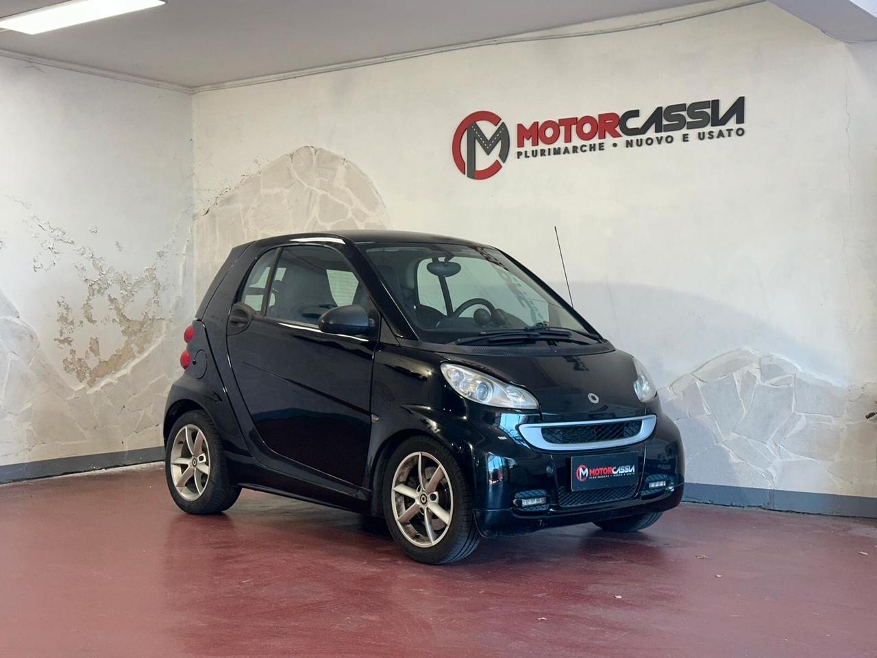 Smart ForTwo 1000 52 kW MHD pulse con SERVOSTERZO