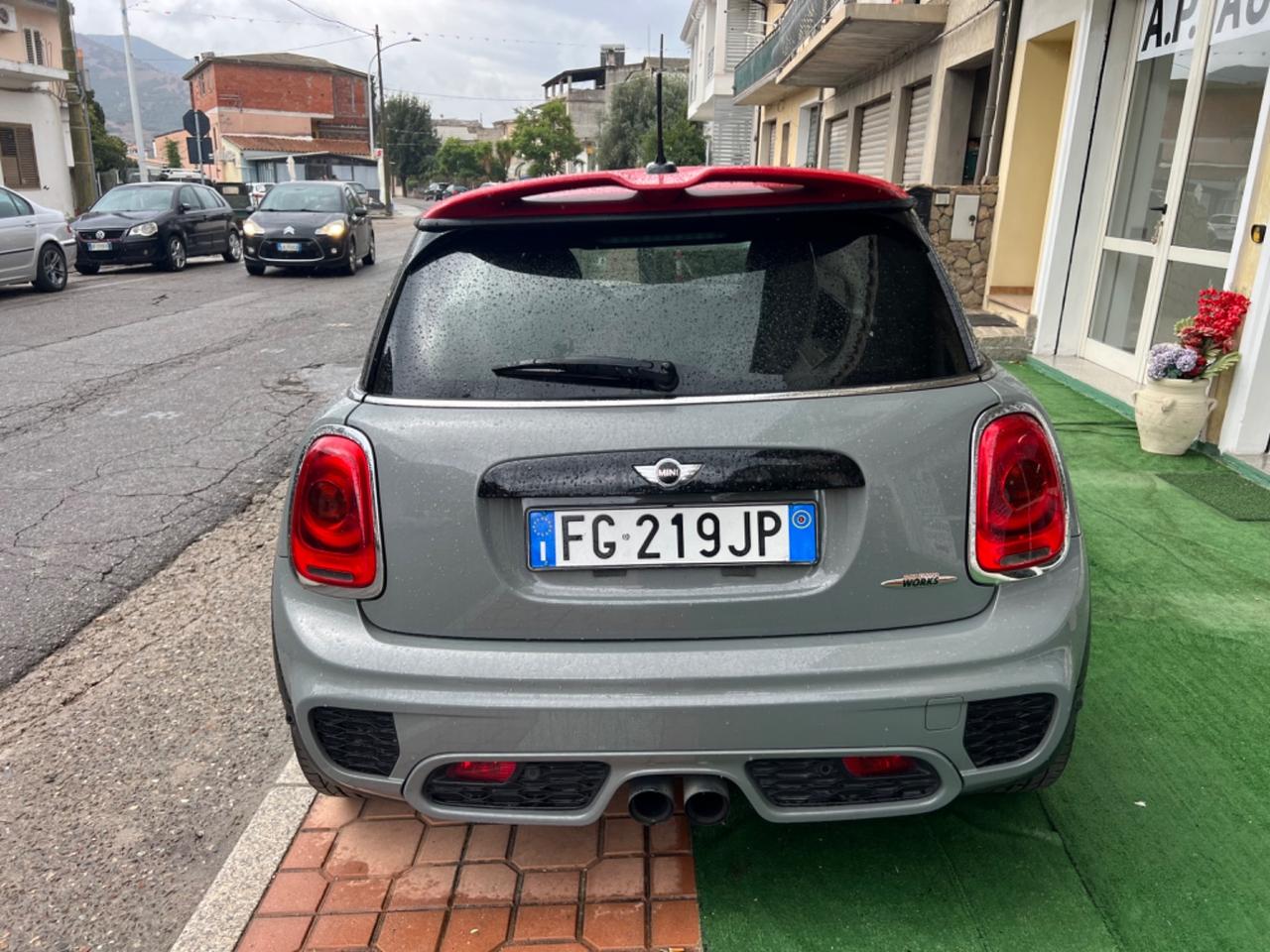 Mini John Cooper Works challenge edition