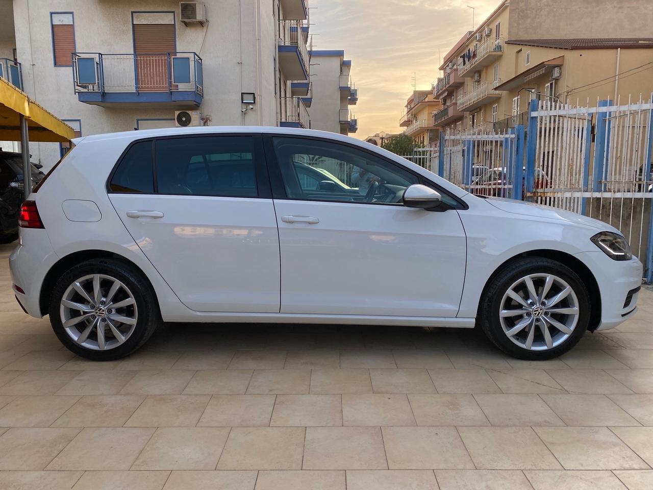 Volkswagen Golf 1.6 TDI 115 CV BlueMotion Technology - Sport