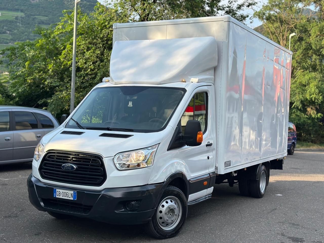 FORD TRANSIT 350 2.2 TDCI CON SPONDA IDRAULICA